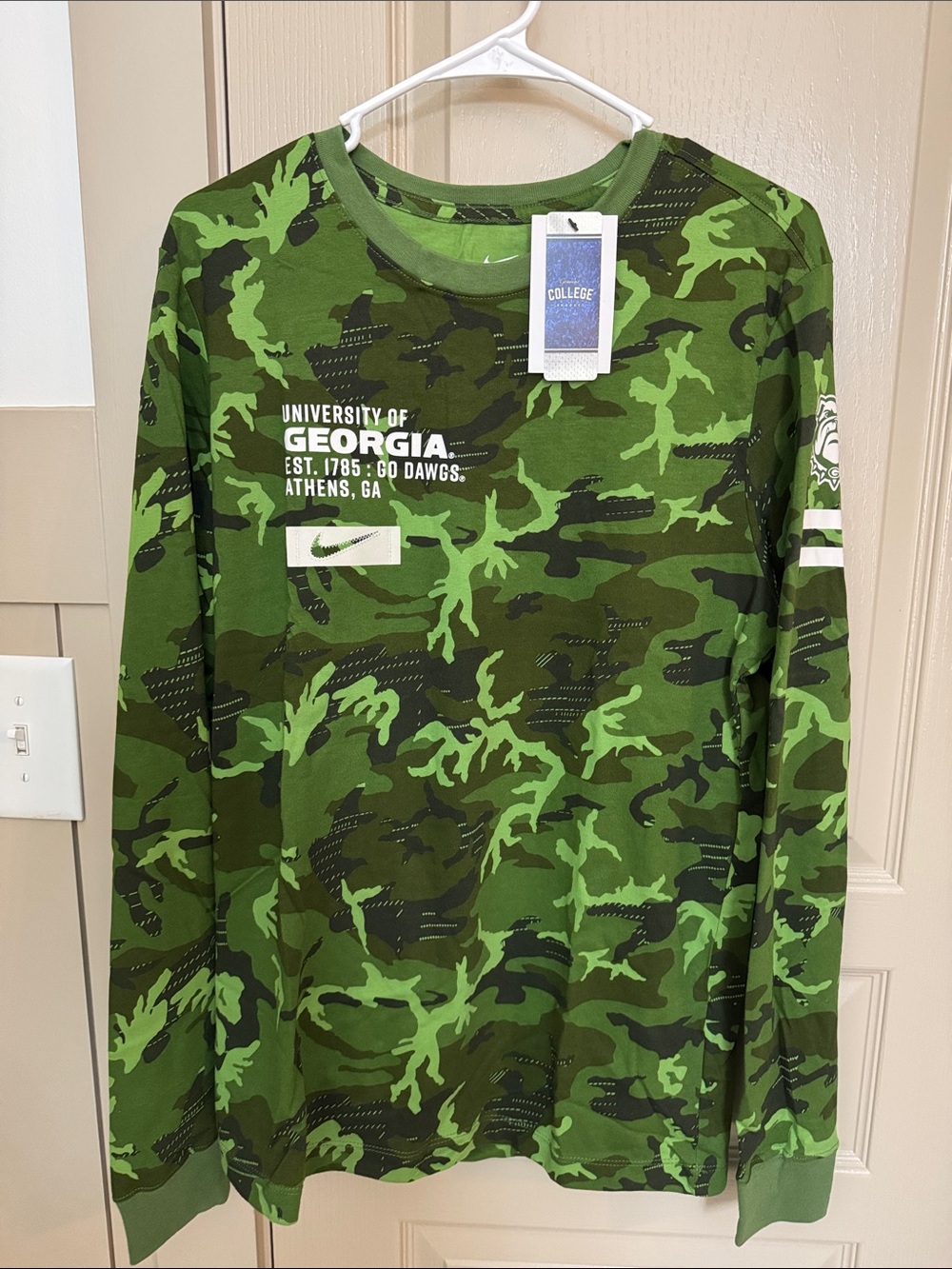 Nike Men’s Green Camouflage Long-Sleeve Shirt - University of Georgia